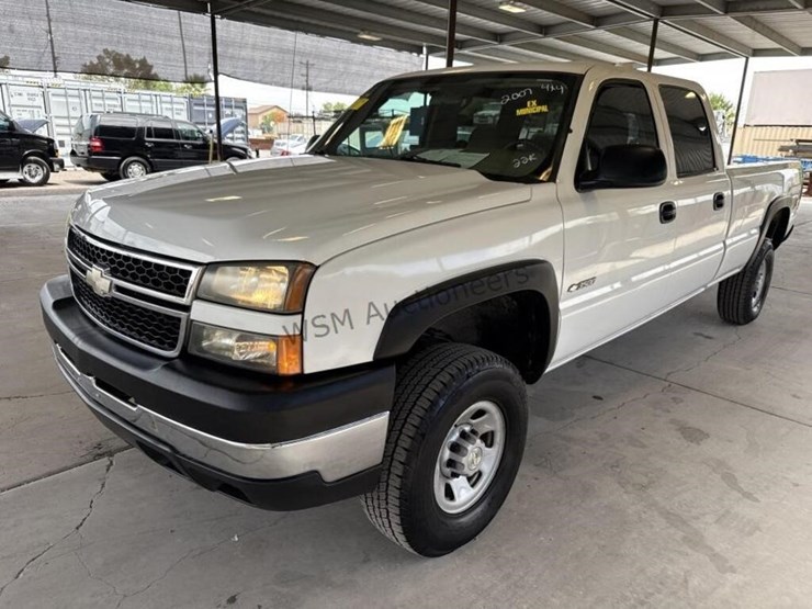 2007-chevrolet-silverado-3500-image-4