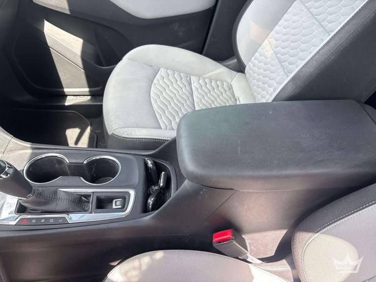 2020-chevrolet-equinox-image-8