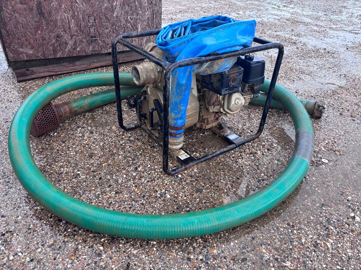 #37693-•-tsurumi-pump-w/-hoses-image-2
