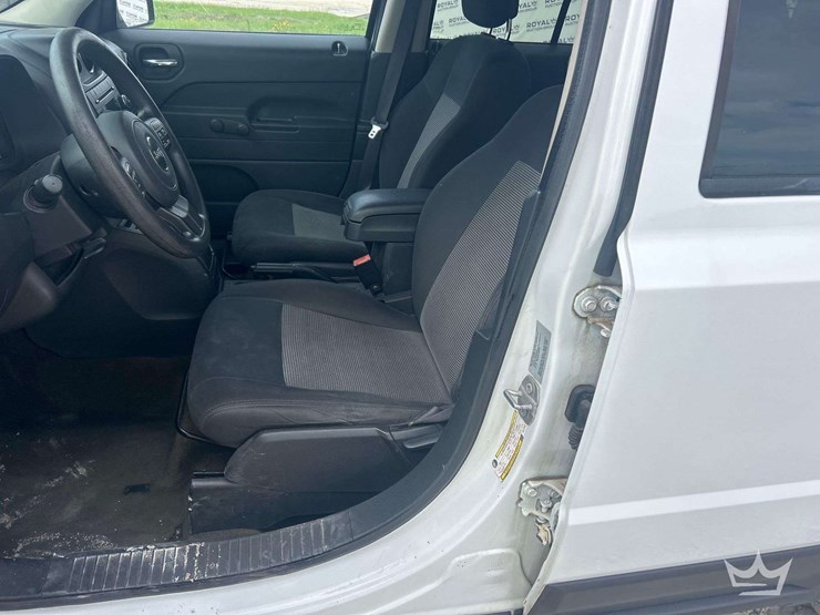 2016-jeep-patriot-image-13