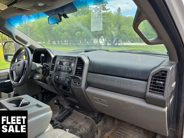 2017-ford-f550-image-23