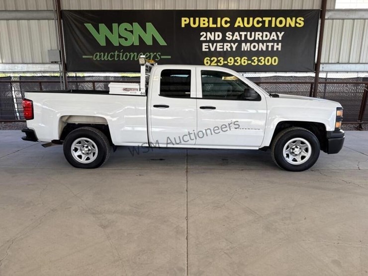 2015-chevrolet-silverado-1500-image-1