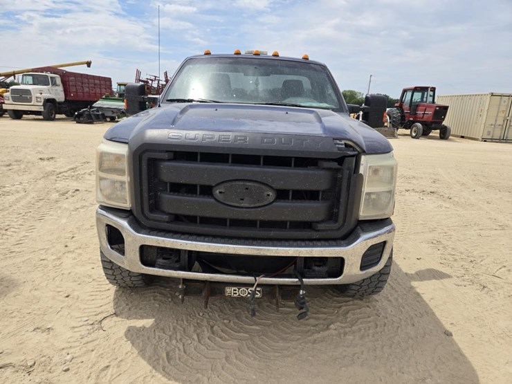 2011-ford-f350-image-2