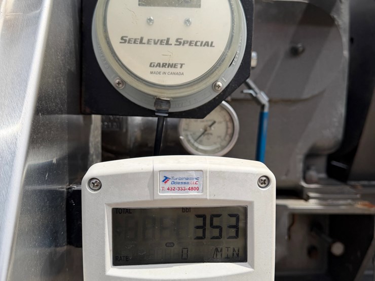 2020-kenworth-t800-image-11