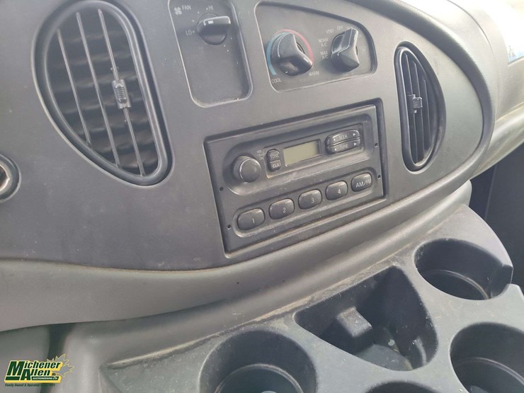non-operable-2006-ford-e-250-cargo-van-image-20