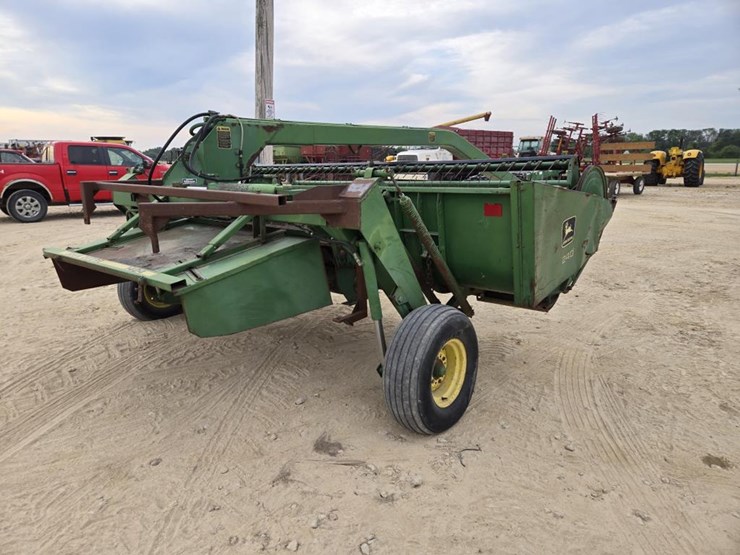 john-deere-240-image-13