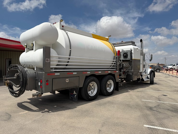2020-kenworth-t800-image-7