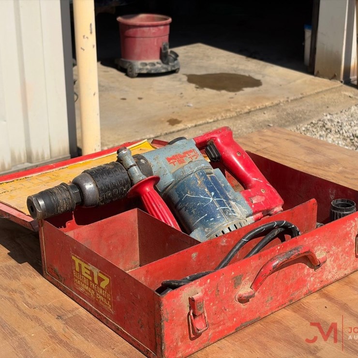 HILTI ELECTRIC HAMMER DRILL WITH CASE
