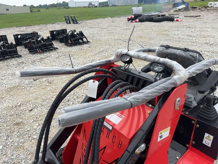 2026-sdlanch-ssl580-tracked-mini-skid-steer,-s/n-2512303693-image-12