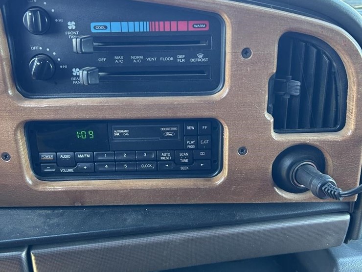 1995-ford-150-image-15