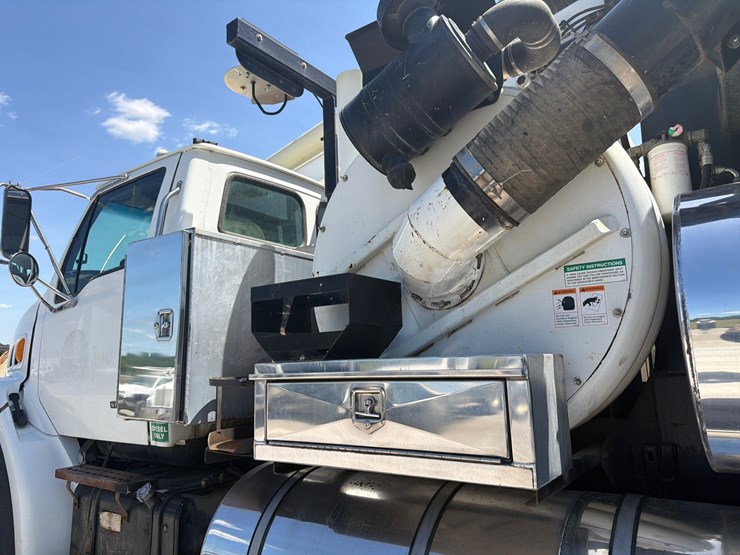 2002-sterling-l7500-image-17