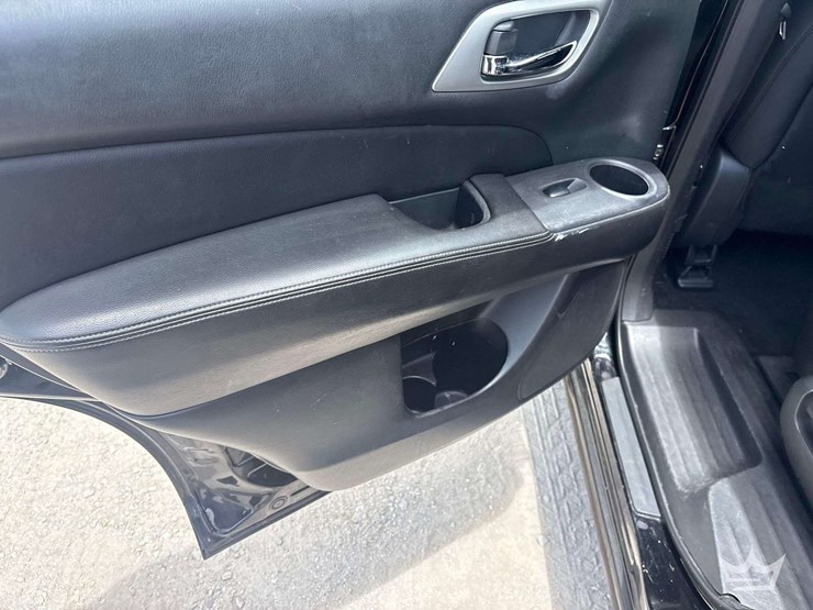 2019-nissan-pathfinder-image-13