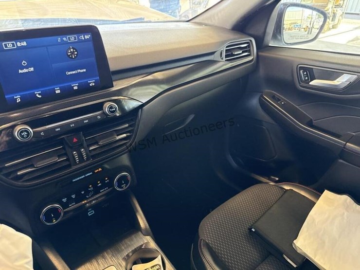 2023-ford-escape-image-22