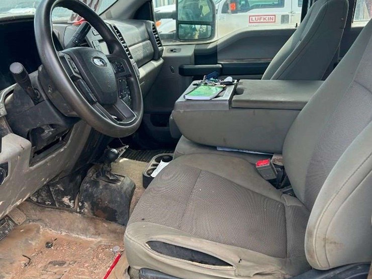 2018-ford-f350-image-4