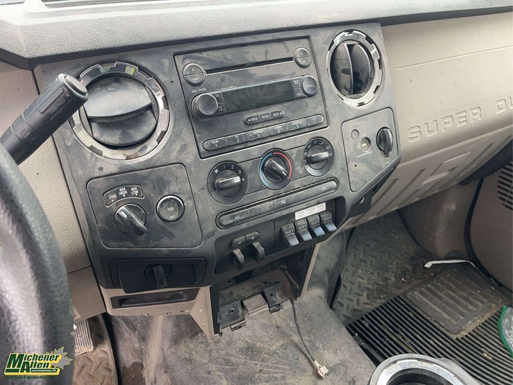 2010-ford-f350-image-15