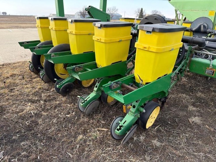 1994-john-deere-7200-image-18