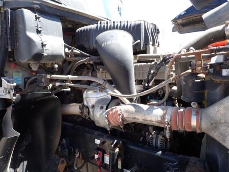 2018-freightliner-coronado-122-image-36