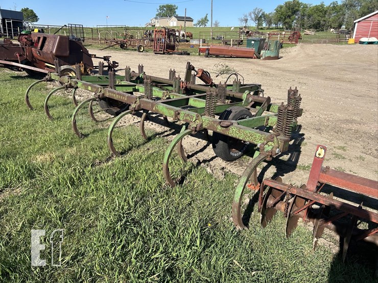 john-deere-4110-image-5