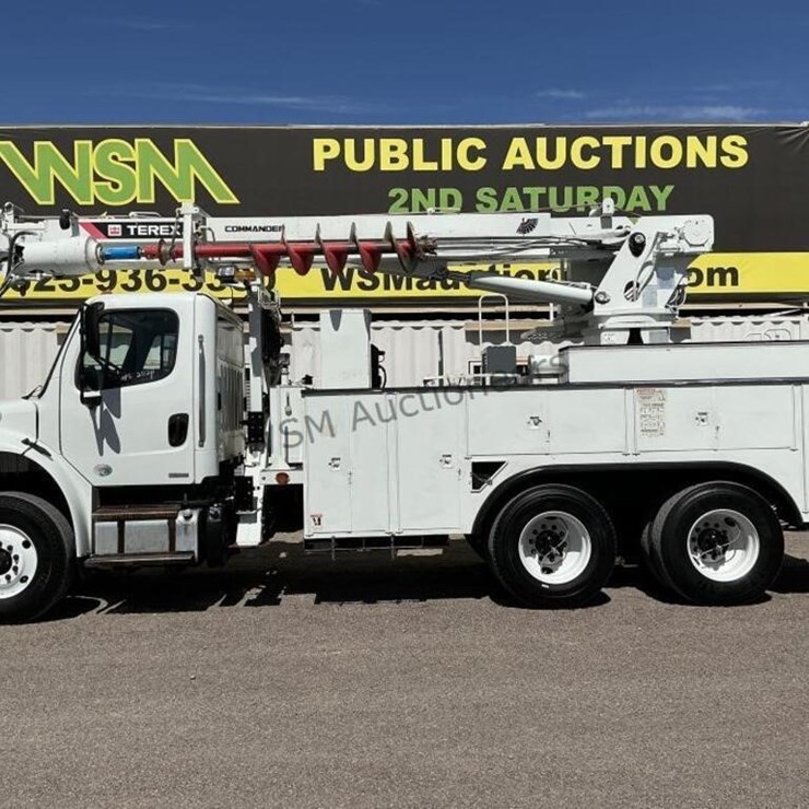 2012 FREIGHTLINER M2 106