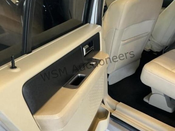 2015-ford-expedition-image-25