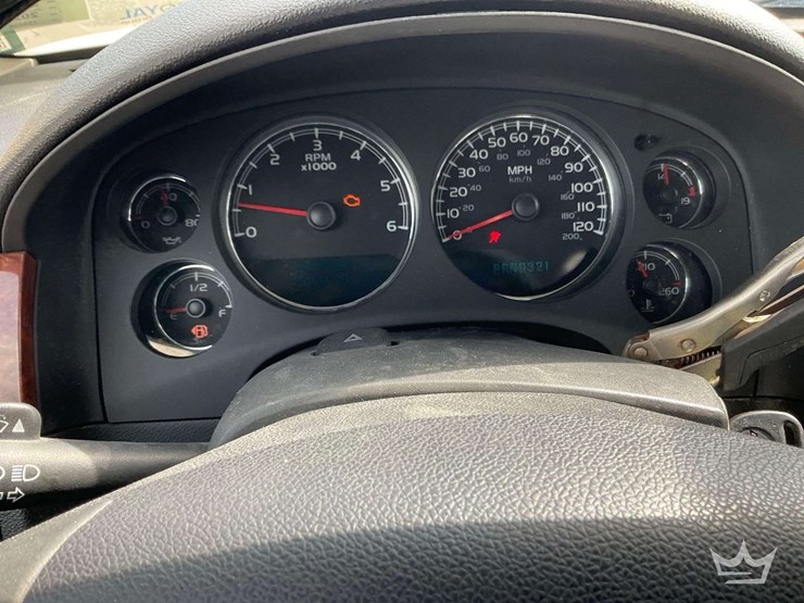 2007-chevrolet-tahoe-image-16
