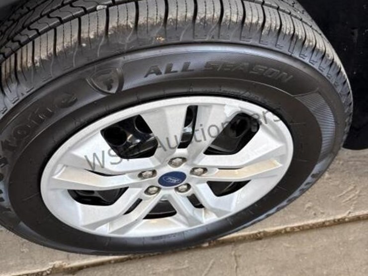 2021-ford-escape-image-9