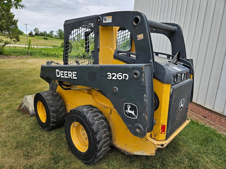 deere-326d-image-3