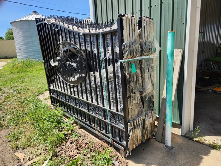 #369-•-20ft-bi-parting-gate-image-2