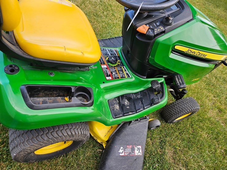 john-deere-x300-image-19