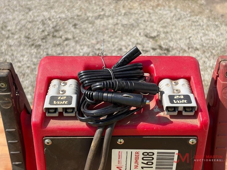jnc-1224-jump-box-image-6