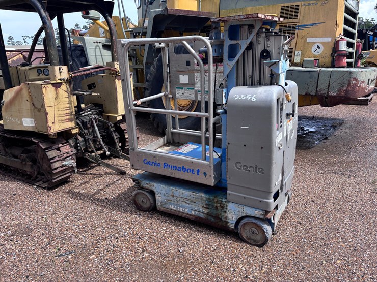 #31541-•-genie-scissor-lift-runabout-|-for-parts/repairs-image-3