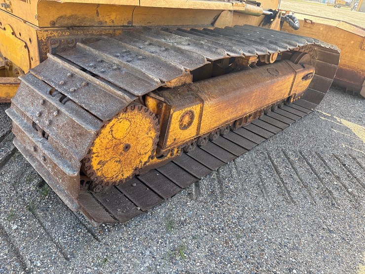 deere-750j-image-9