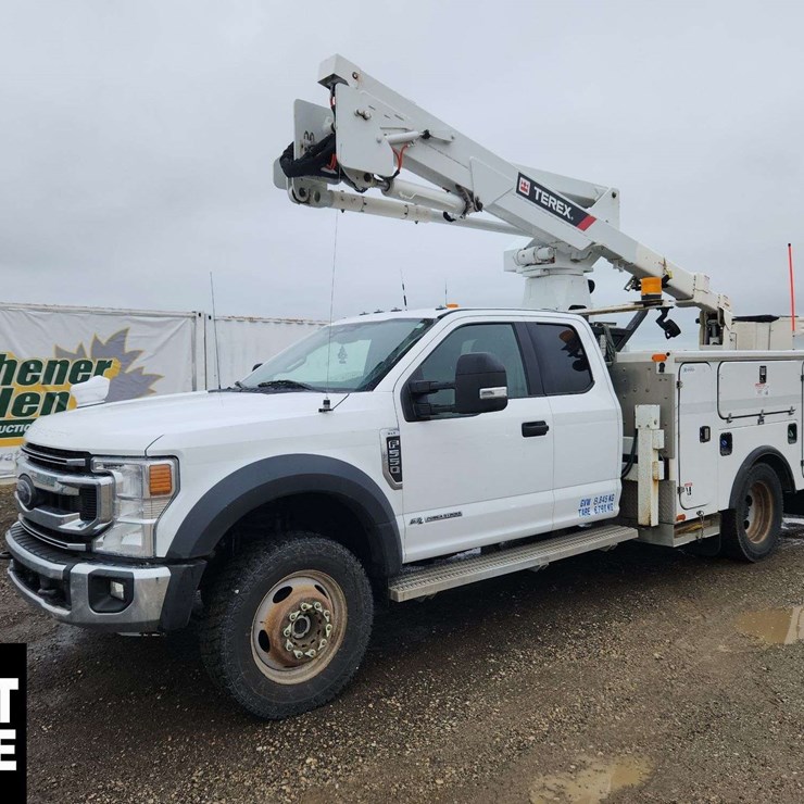 2021 FORD F550