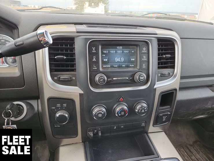 2013-ram-2500-slt-image-36