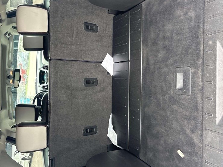 2019-ford-edge-image-5