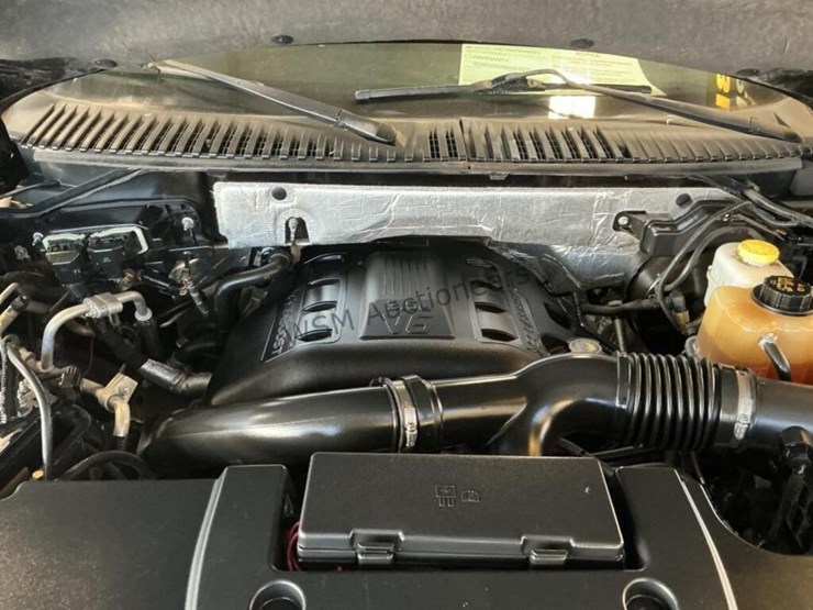 2016-ford-expedition-image-11