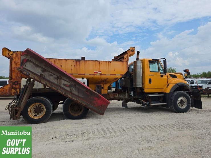 2011-international-workstar-7600-image-8