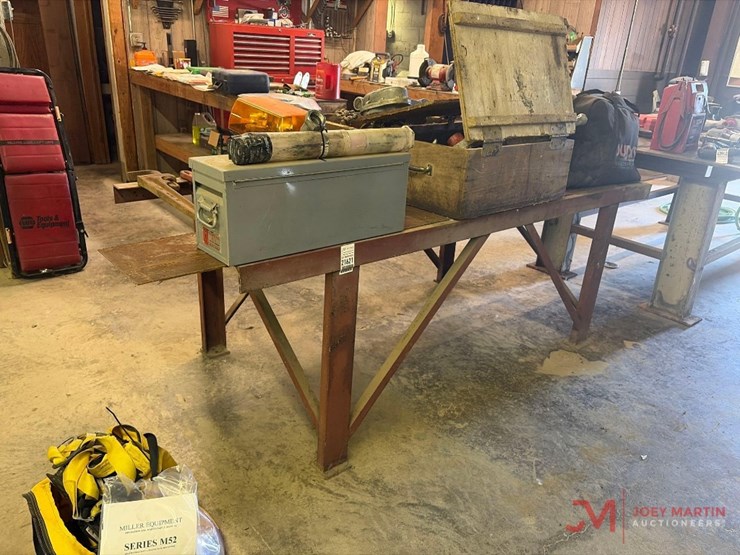 metal-shop-table-image-1