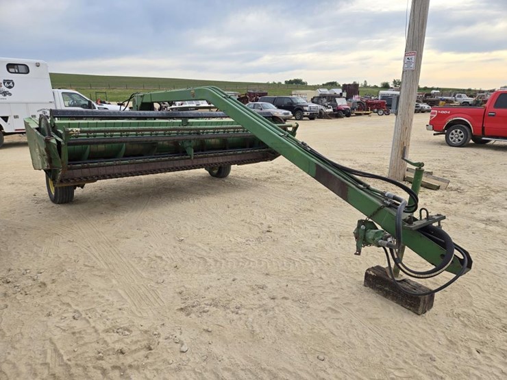 john-deere-240-image-1