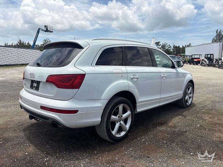 2013-audi-q7-image-3