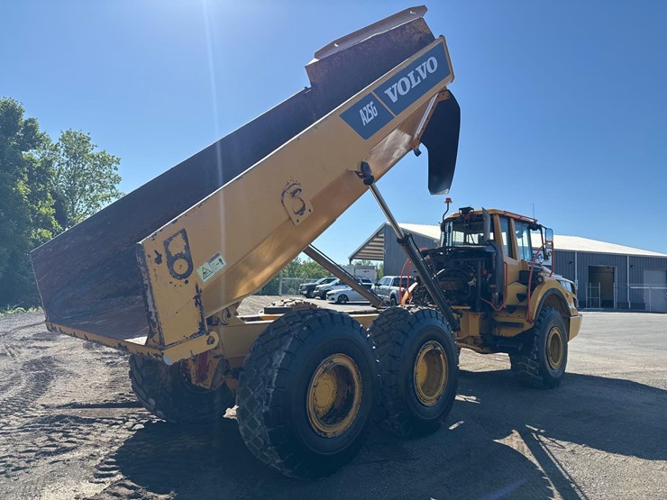 2019-volvo-a25g-image-35