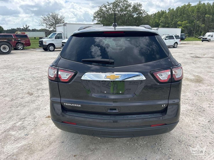 2017-chevrolet-traverse-image-22