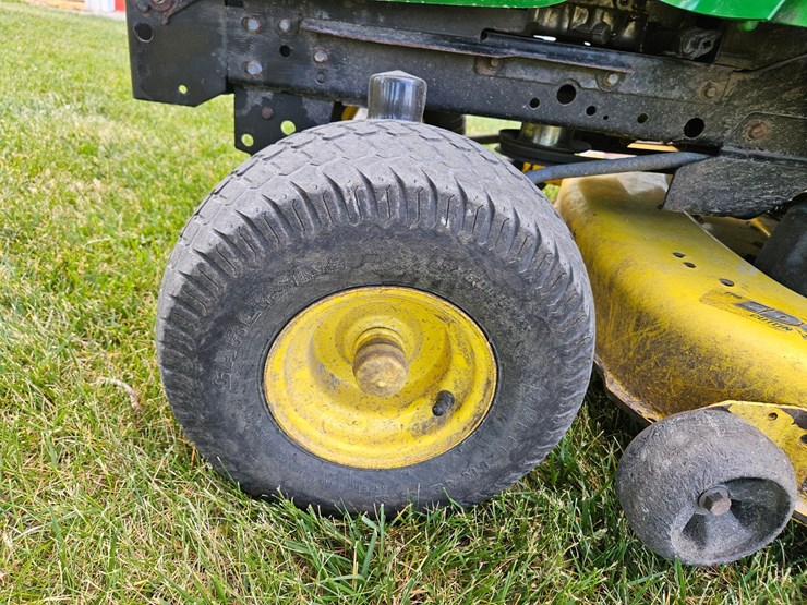 john-deere-x300-image-10