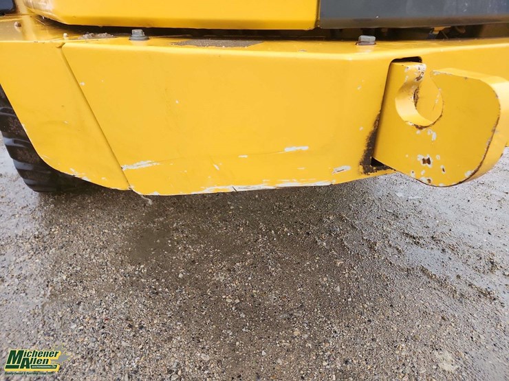 2020-deere-310e-image-27