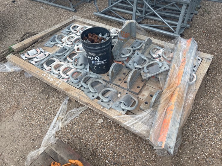 #30588-•-pallet-of-crane-rigging-image-1