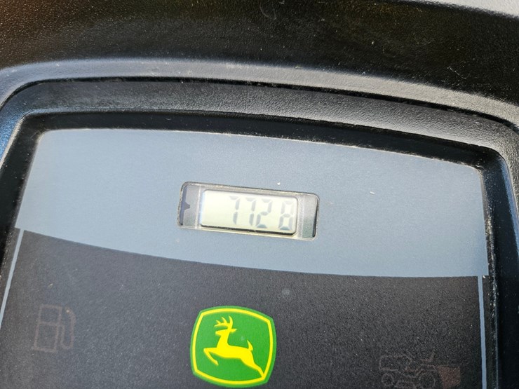john-deere-x300-image-27