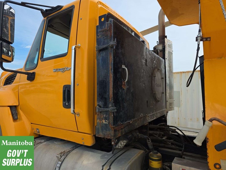 2010-international-workstar-7600-image-12