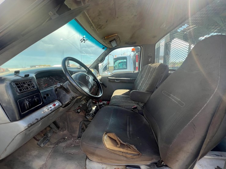 2007-ford-f650-image-4