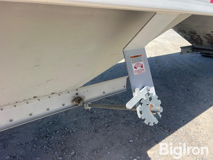 2017-jet-42-image-13