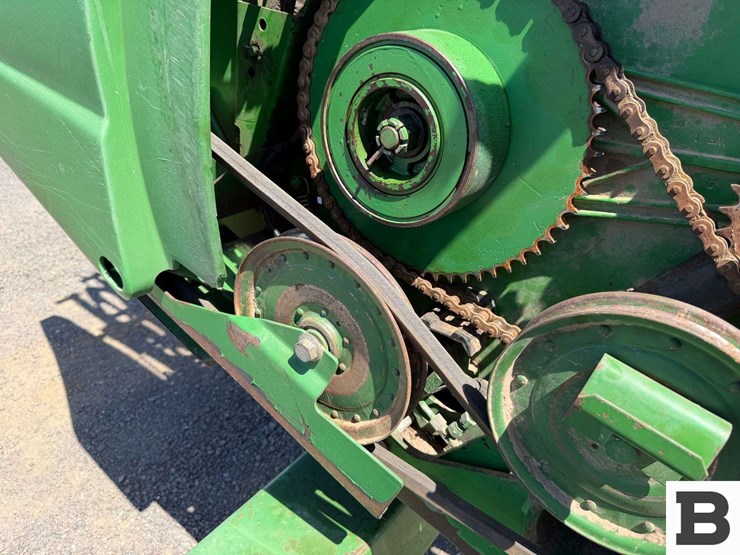 2004-john-deere-630f-image-12